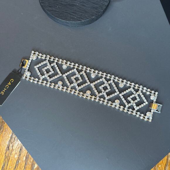 NWT CACHE Bracelet Rhinestone Statement Bracelet Sparkly Silver Tone - Picture 1 of 4